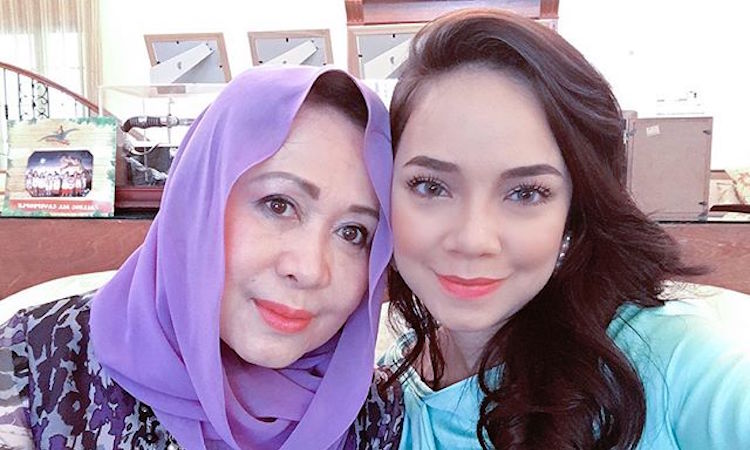 Nora Danish Tak Kisah Dikritik Beraya Dengan Bekas Mertua