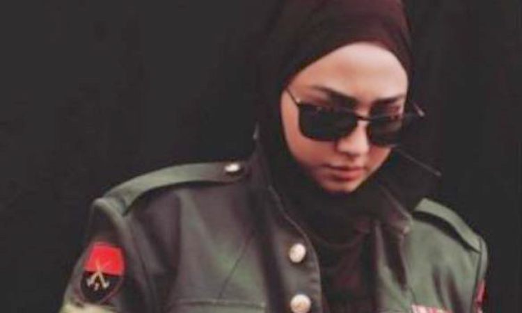 Fathia Latiff Mohon Maaf Pakai Uniform Tentera