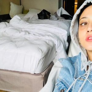 Neelofa Lancar Beg Tangan Jenama Sendiri 'Lofarbag