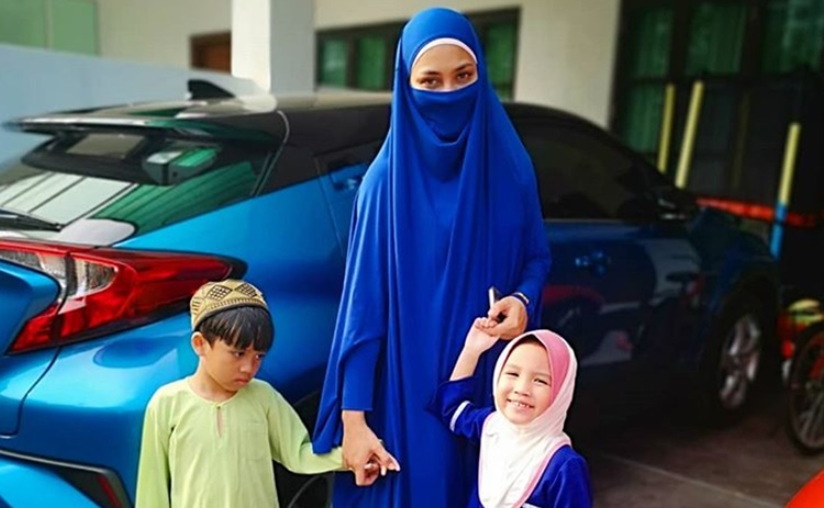 Gambar Pre Wedding Fasha Sandha Aidil Aziz