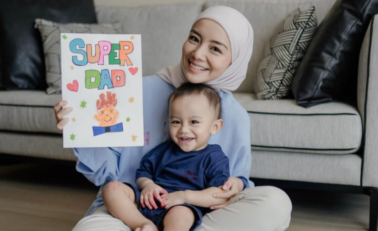 Mira Filzah Terpaksa Tinggalkan Anak 3 Bulan