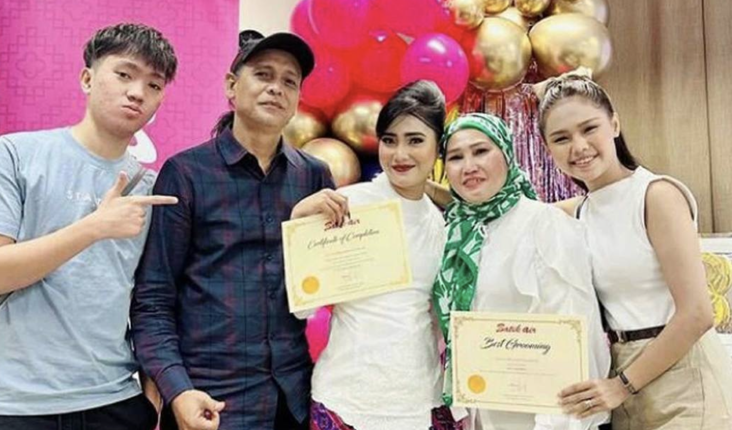 Bella Astillah Bangga Adik Kini Jadi Pramugari