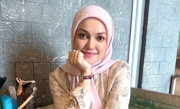 Mastura DM Andi Arysil, Buruk-Burukkan Puteri Sarah