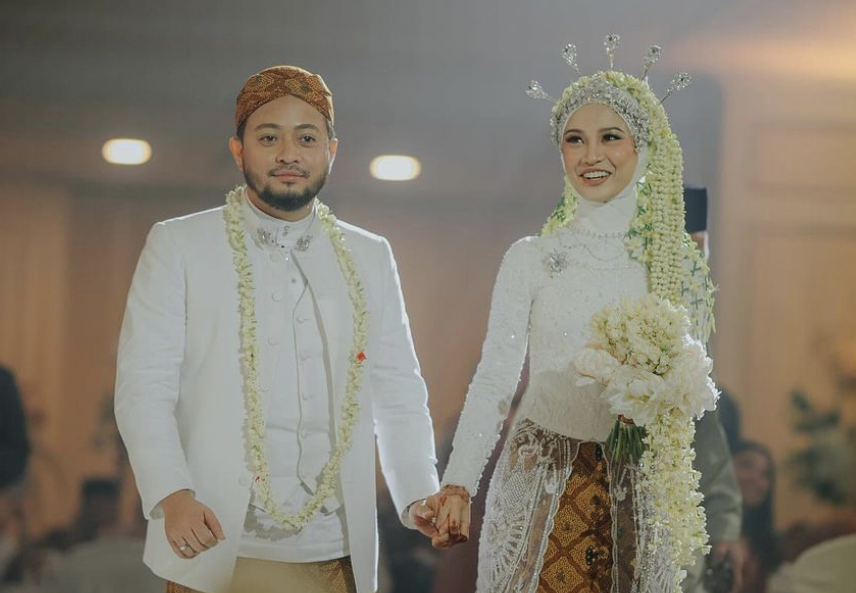 Nik Iruwan Cinta Pertama Nabila Razali