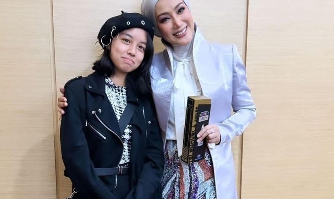 Erra Fazira Akui Besarkan Anak Perempuan Sangat Mencabar