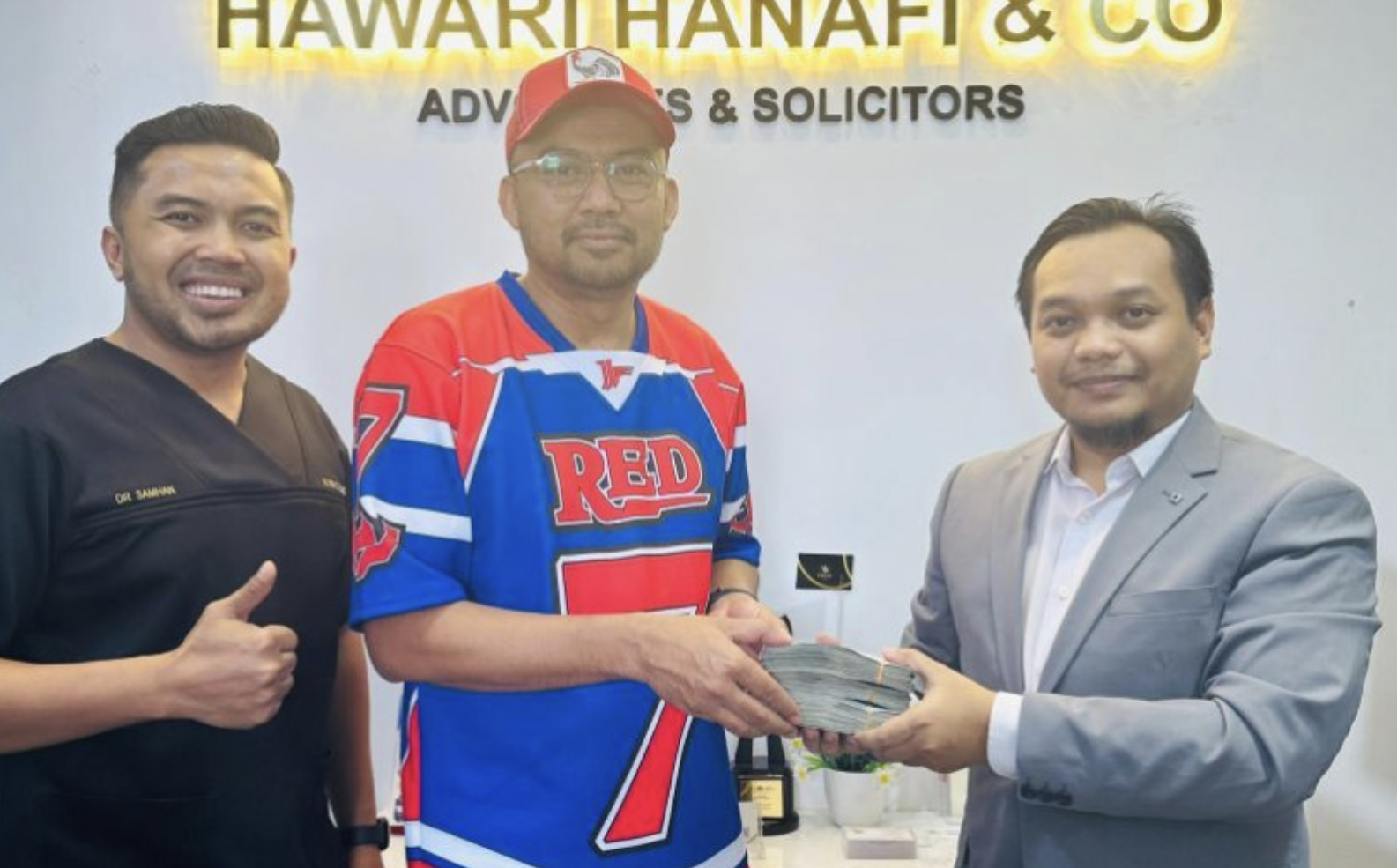 Datuk Red Untung RM30,000 Jual Kopi Dalam Masa 2 Minggu