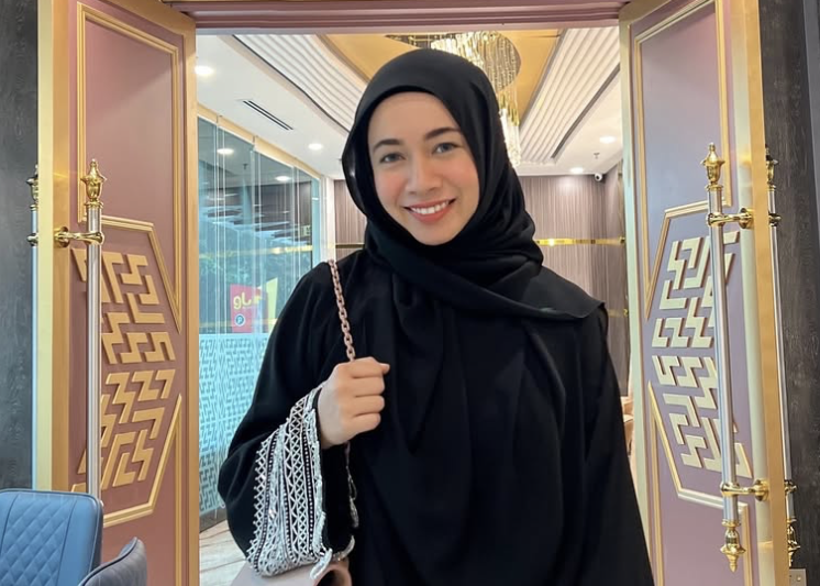 Amira Othman Dedah Tak Jadi Kahwin, Reda Hubungan Putus Tengah Jalan